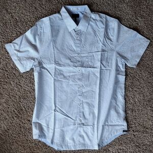 Good Man Brand Button Down Short Sleeve Shirt Medium NWOT